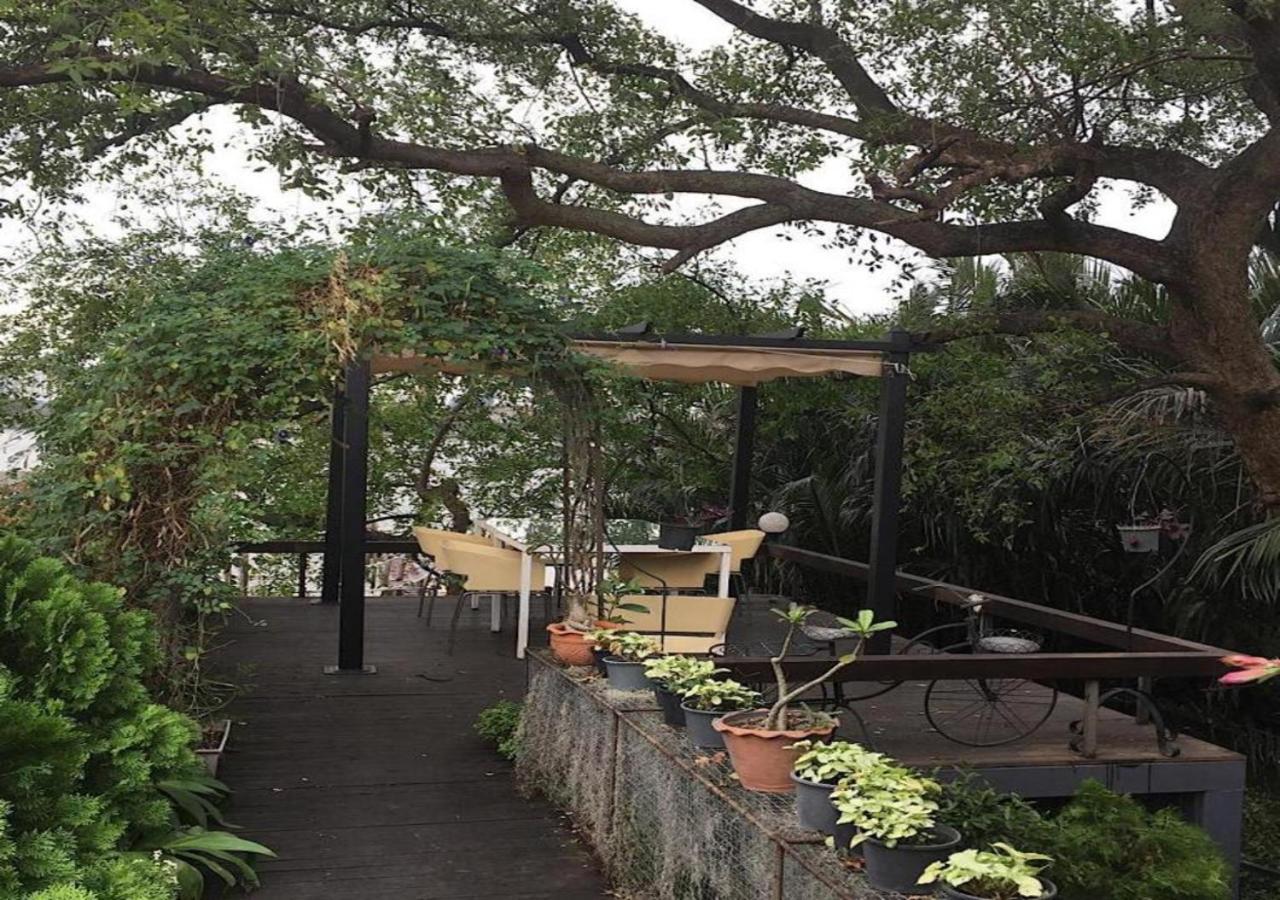 Bangkok Tree House Bang Kachao Hotel Exterior photo