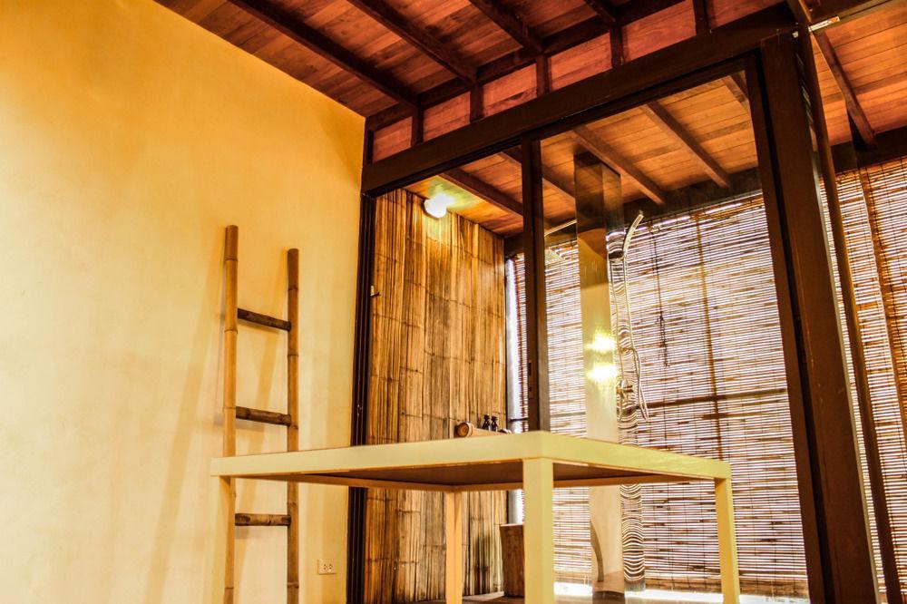 Bangkok Tree House Bang Kachao Hotel Exterior photo