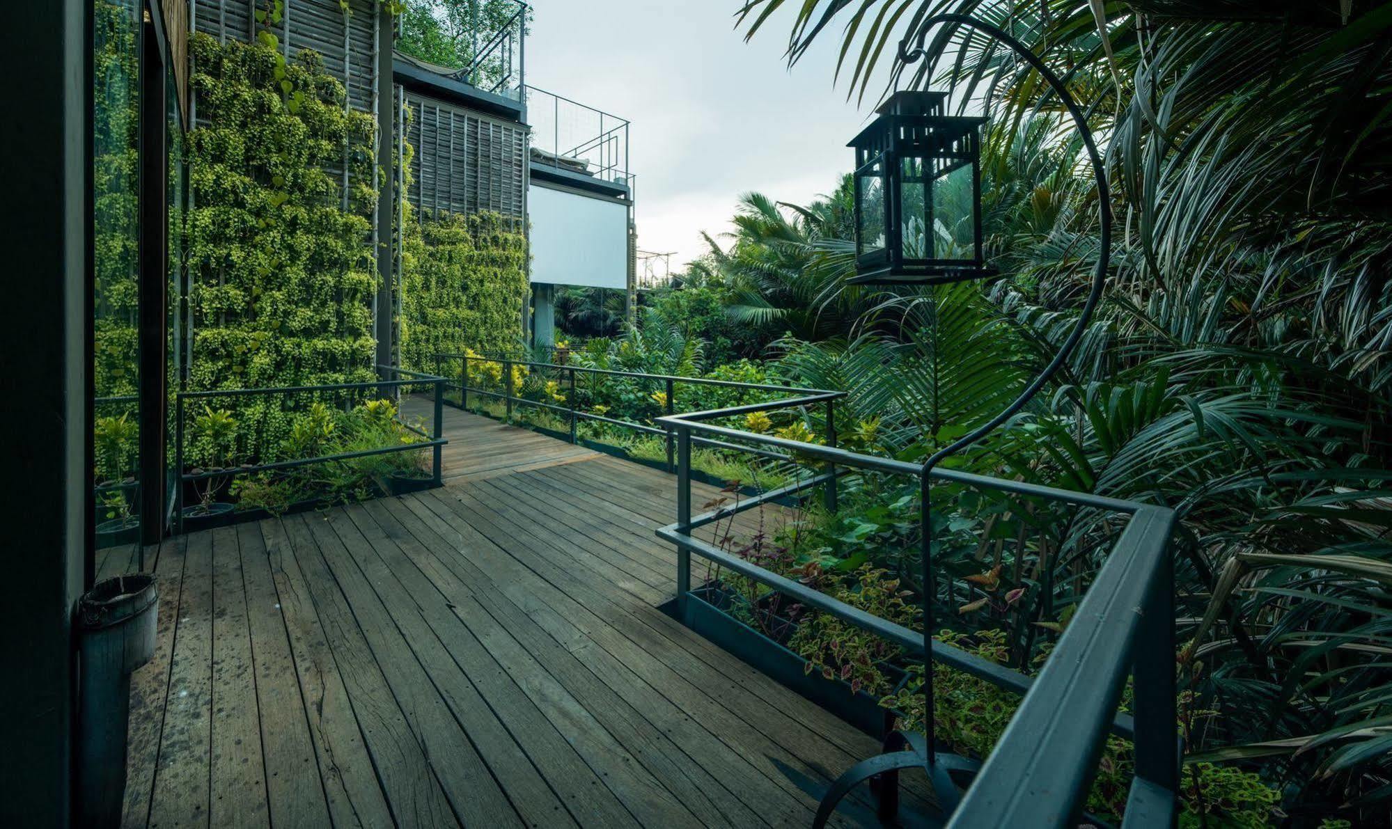 Bangkok Tree House Bang Kachao Hotel Exterior photo
